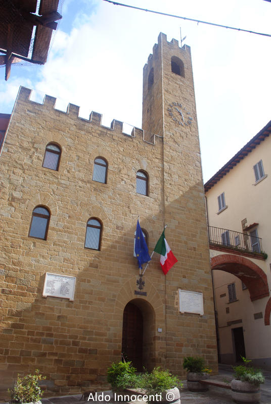 CASTIGLION FIBOCCHI: PALAZZO COMUNALE 6' IMMAGINE